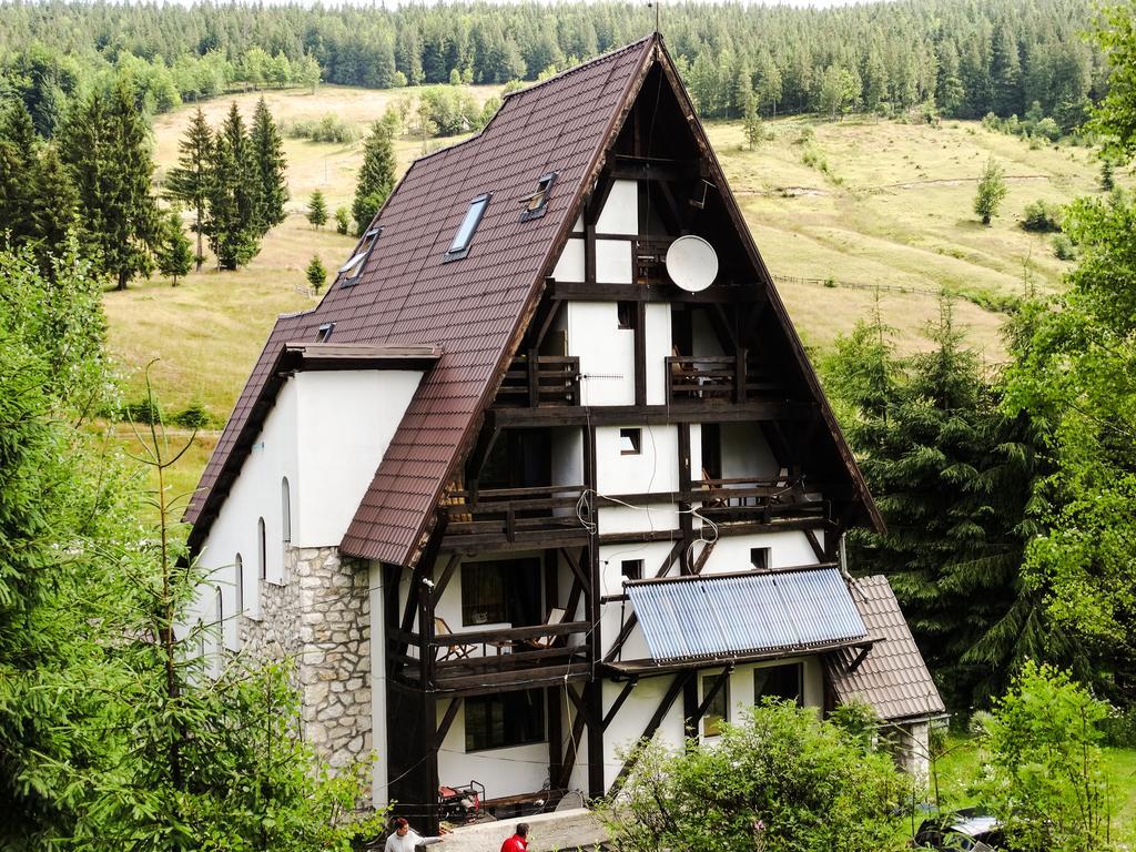 Pensiunea Casa Noastra Arieşeni Exterior foto